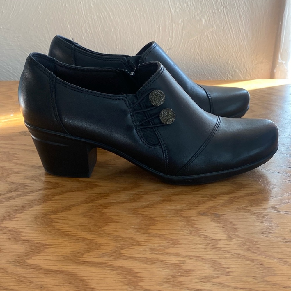 Clarks, Collection Emslie Warren,  block heal black  shoes, Size 7